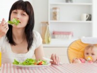 Несколько рекомендаций о том, чем питаться кормящей матери