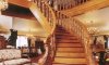 Деревянные лестницы в интерьере дома