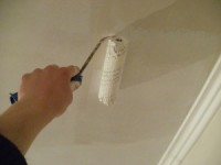 Как подобрать краску для потолка?