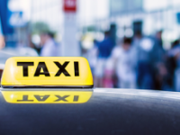 В чем преимущества поездок в такси
