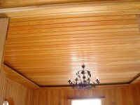 Обшивка потолков древесиной