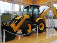 JCB 5CX – специально для России