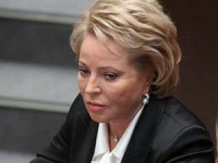 Валентина Матвиенко, спикер Совета Российской Федерации, требует выделять регионам около 50% средств для обеспечения сирот жильем